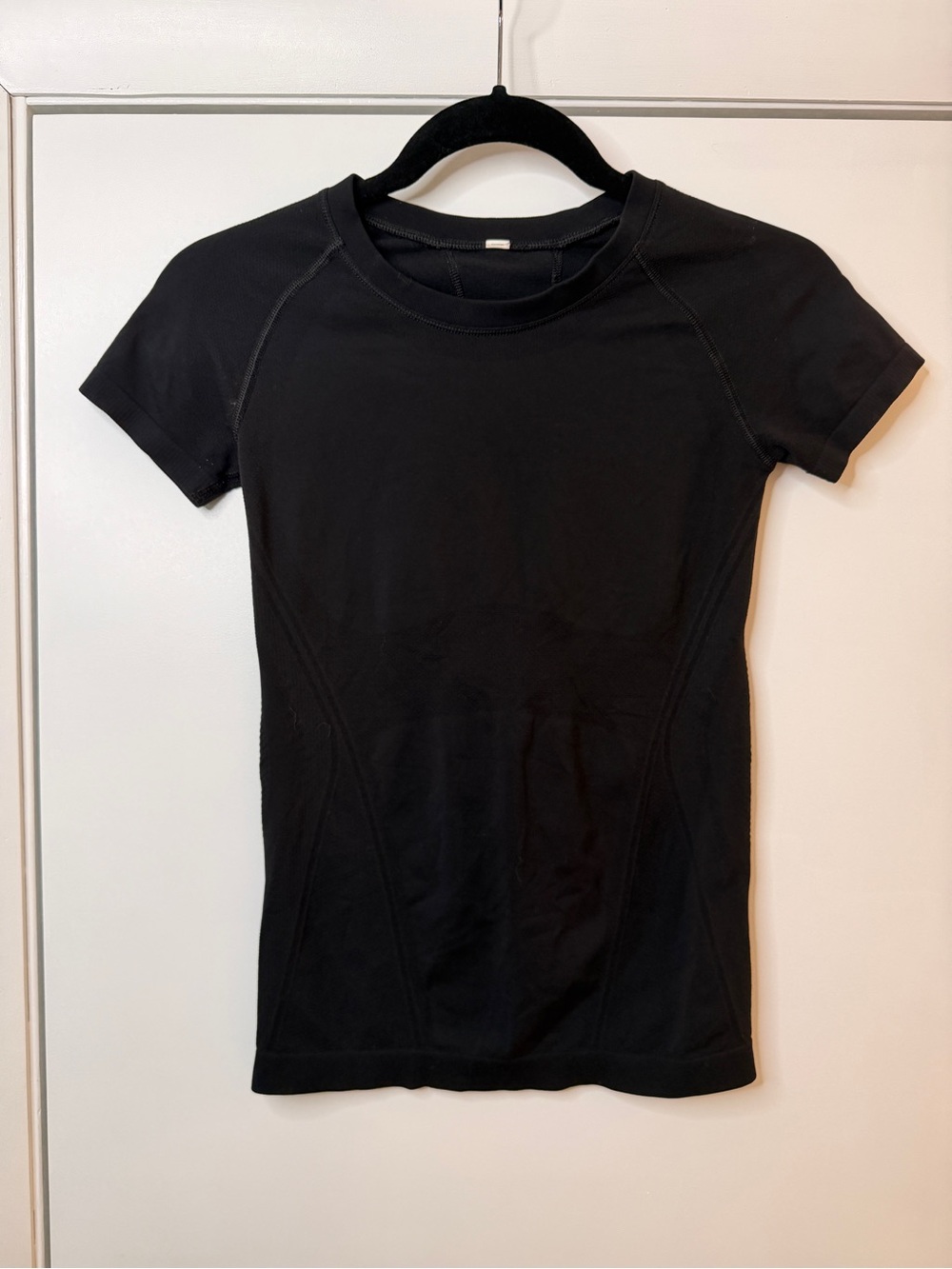 lululemon athletica Black Short-Sleeve Performance Tee